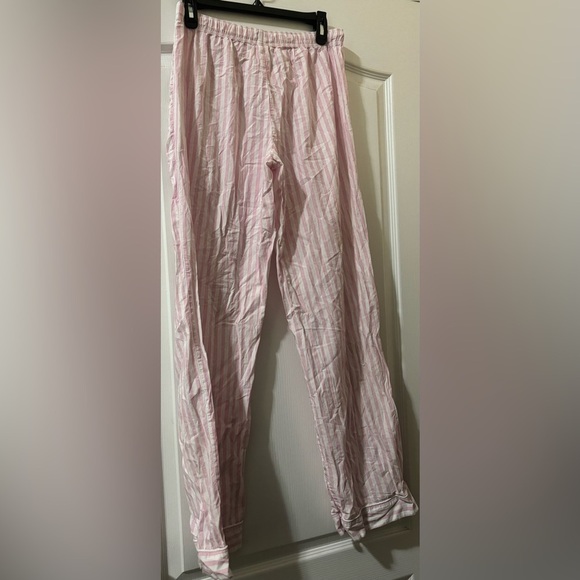 Victoria’s Secret Pink and White Long Sleeve PJ Set with Top and Bottoms Y2K - Picture 4 of 6